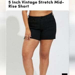 Torrid denim Short, black mid rise plus size 26